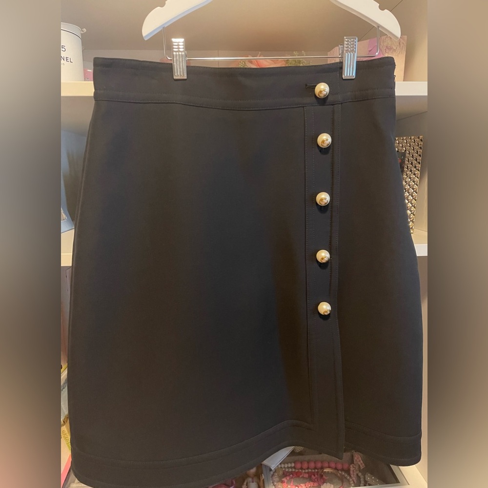 Authentic Gucci black skirt size 46/ Large